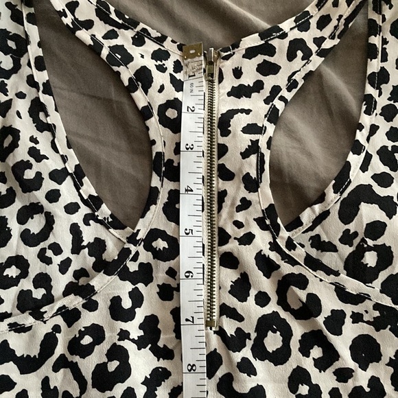 Razor back cheetah print top - Picture 8 of 8